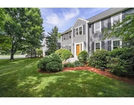 2 Donna Pass, Hopkinton, MA 01748