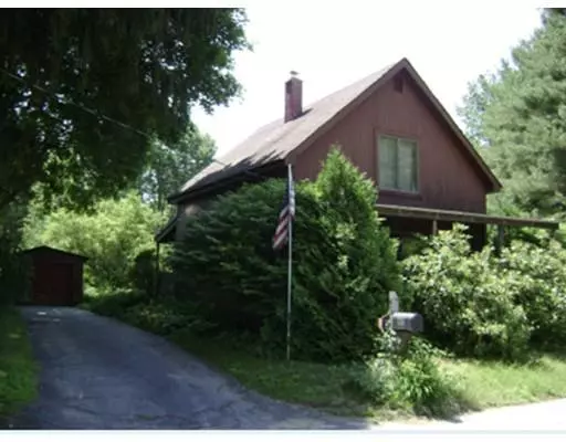 40 Liberty St, Templeton, MA 01468