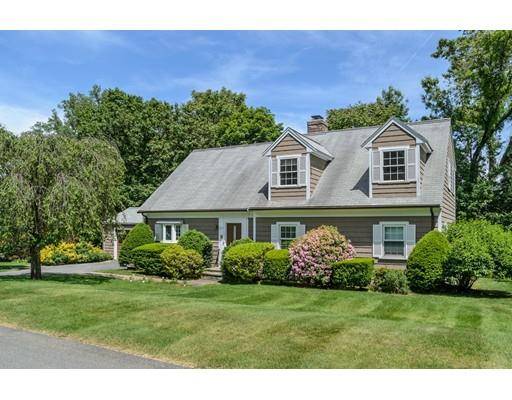 23 Crestwood Drive, Wellesley, MA 02481