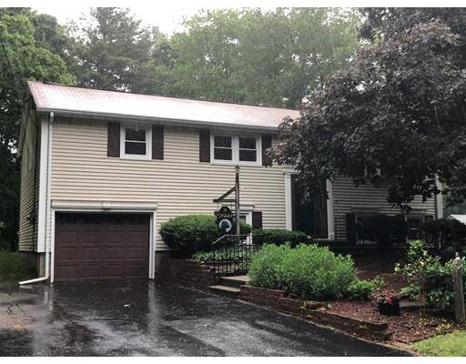 16 Old Howarth, Oxford, MA 01540