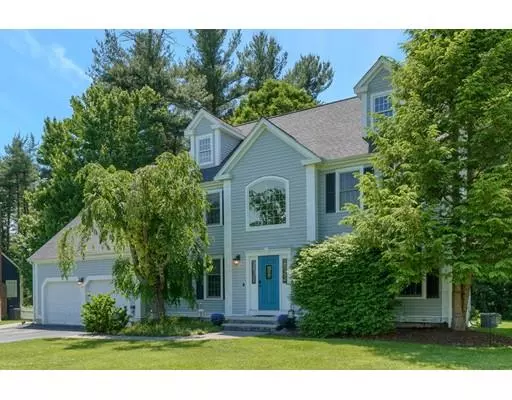 Westford, MA 01886,10 Shipley Circle