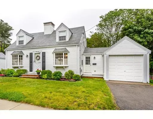 46 Dickens St, Quincy, MA 02170