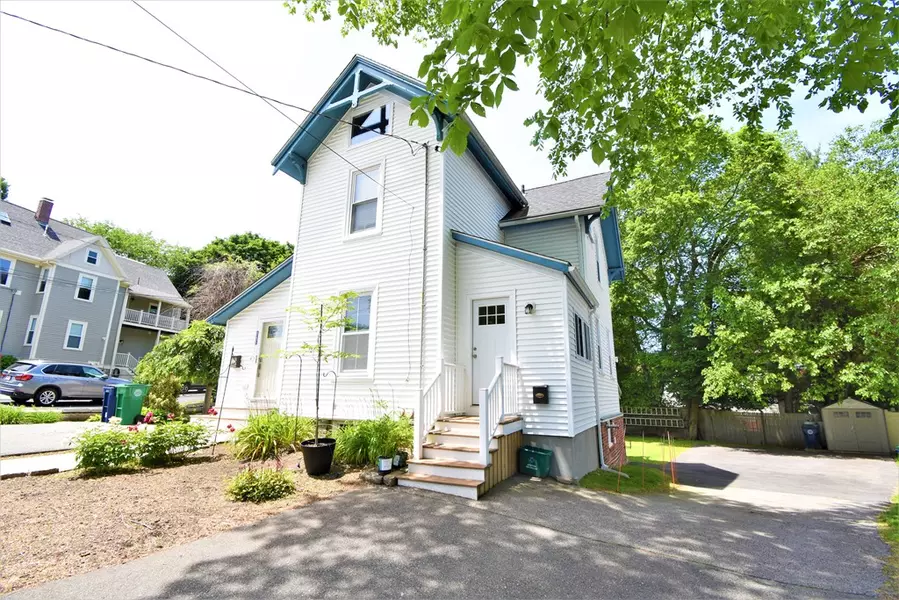 341 Linwood Ave, Newton, MA 02460