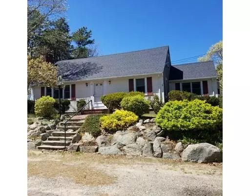 12 Duke Ballem Rd, Harwich, MA 02645