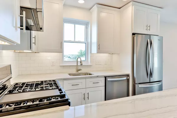 44 West Eagle St #3,  Boston,  MA 02128