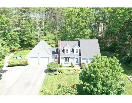 60 Walter Faunce Rd, Kingston, MA 02364