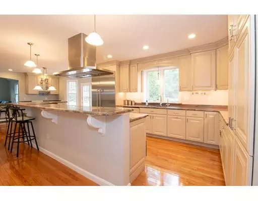 Kingston, MA 02364,40 High Pines Dr