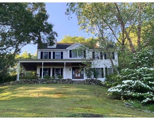 65 Farm Hill Rd, Wrentham, MA 02093