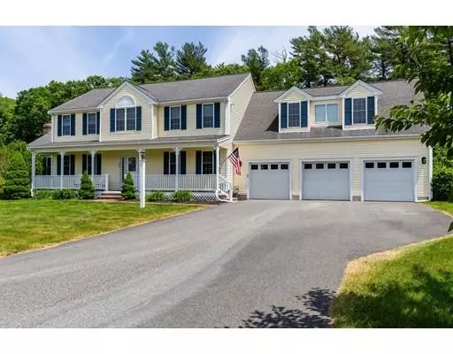 85 Stonegate Dr, East Bridgewater, MA 02333