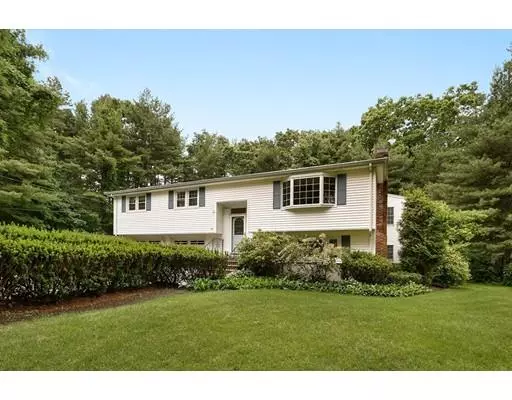 6 Everendon Rd, Canton, MA 02021