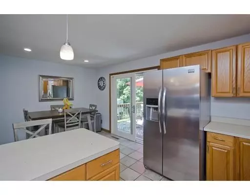 East Longmeadow, MA 01028,37 Oak Brook Dr