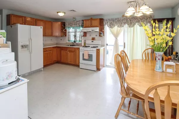 Milford, MA 01757,12 Union #B