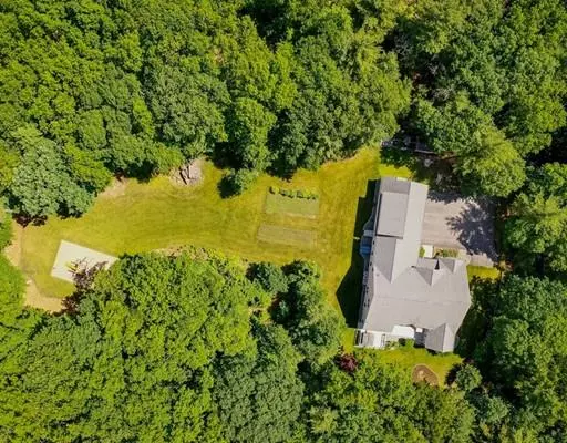 Boxborough, MA 01719,607 Burroughs Rd