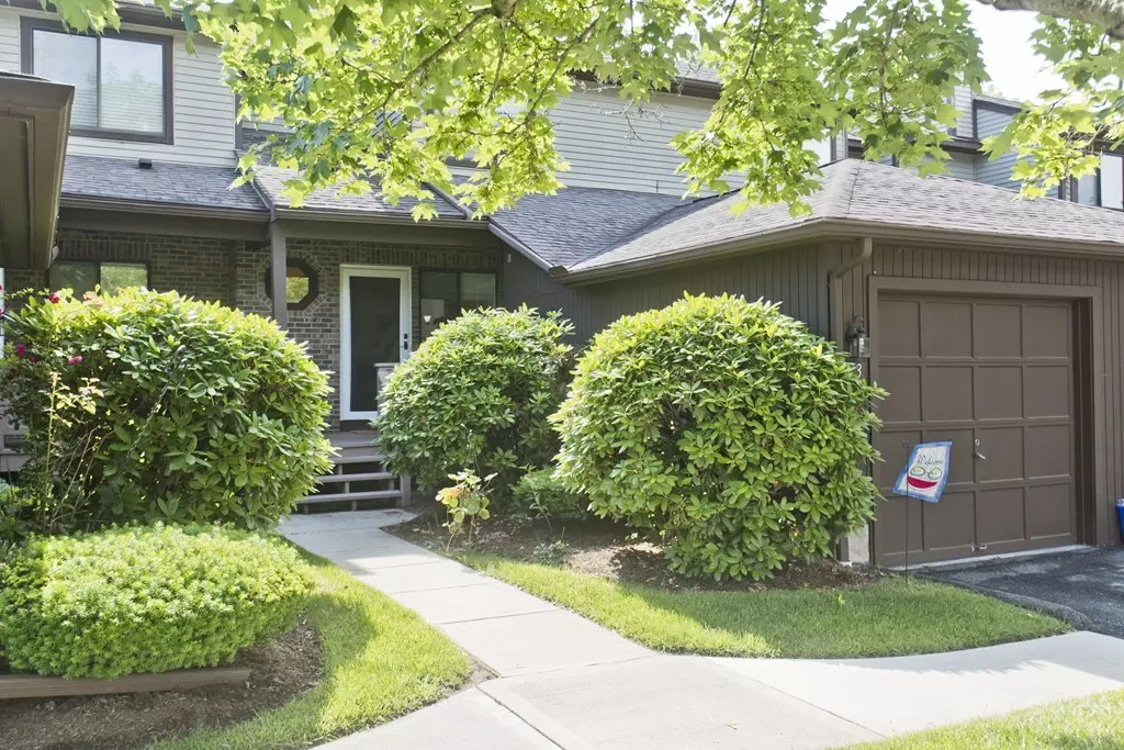 Agawam, MA 01001,43 Dogwood Ln #43