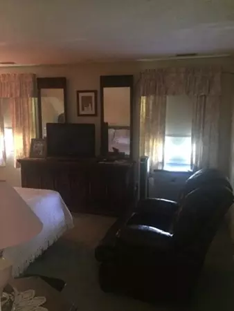 Abington, MA 02351,560 Bedford Street #C-2