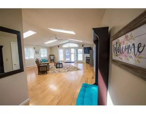 East Longmeadow, MA 01028,31 James St