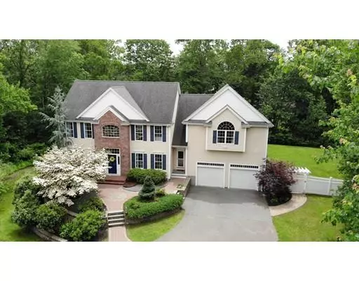 96 Saint Lawrence Way, North Attleboro, MA 02760