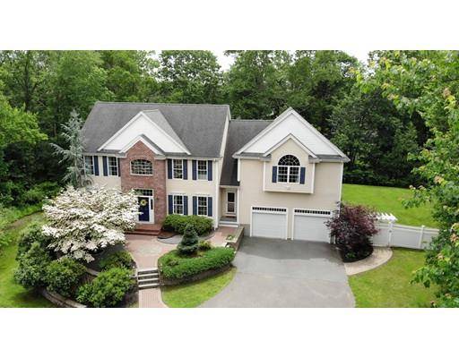 96 Saint Lawrence Way, North Attleboro, MA 02760