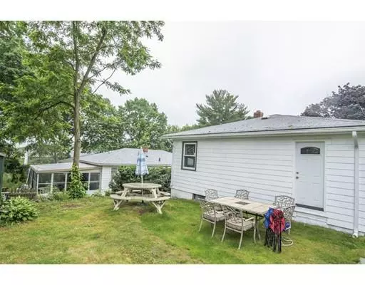 North Providence, RI 02904,7 Easter St