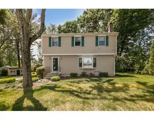 8 Benefit St, Methuen, MA 01844