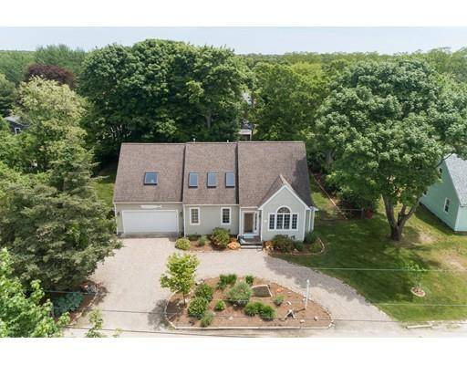 25 Pires Way, Falmouth, MA 02536