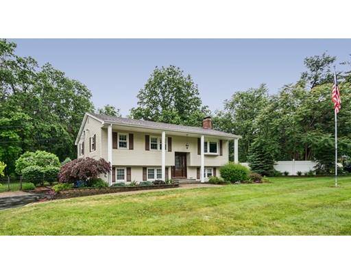 124 Quincy Rd, Tewksbury, MA 01876