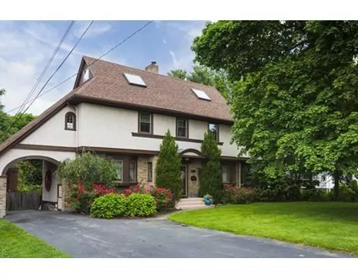 422 Brook Rd, Milton, MA 02186