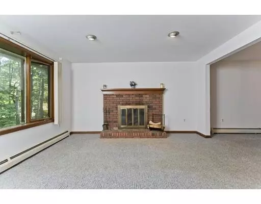 Southwick, MA 01077,39 Tannery Rd