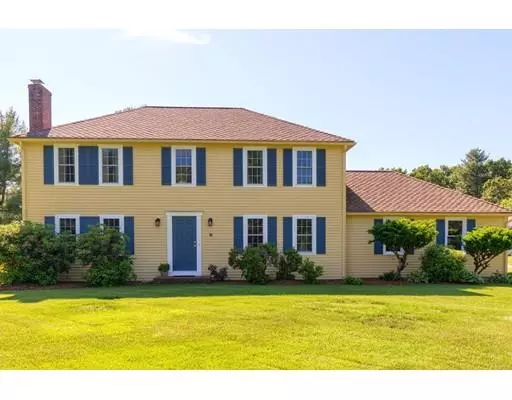 7 Buckingham Dr, Westford, MA 01886