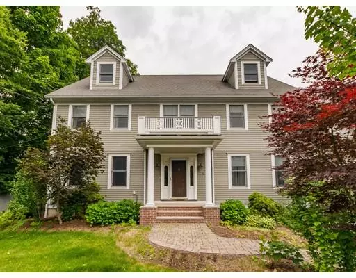 79 Lexington St, Burlington, MA 01803