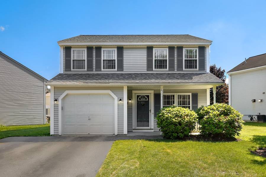 27 Juniper Ln #27, Tewksbury, MA 01876