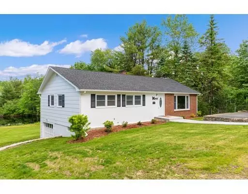 33 Leo Dr, Gardner, MA 01440