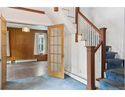 Salem, MA 01970,211 Loring Avenue