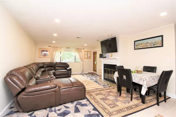 Saugus, MA 01906,131 Forest St #E7