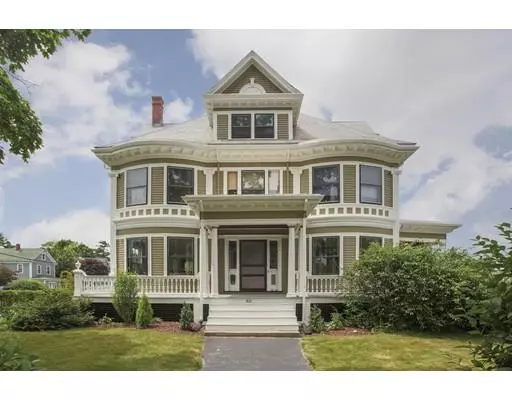 511 Watertown St, Newton, MA 02460