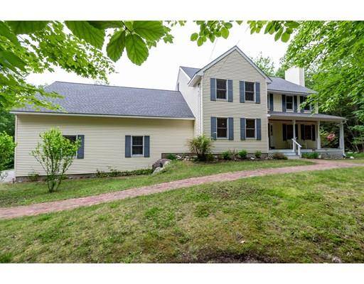 12 Hillside Dr, Brookline, NH 03033