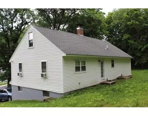 Clinton, MA 01510,8 Bolton Rd