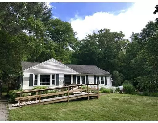 Upton, MA 01568,29 Hartford Ave N