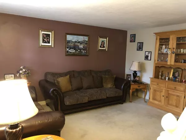 Agawam, MA 01001,124 Corey Colonial #124