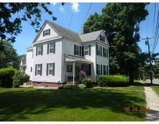 230 Elm St, Amesbury, MA 01913