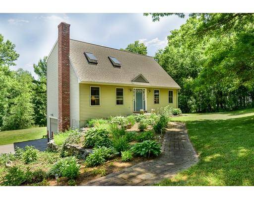 5 Sullivan Blvd, Oxford, MA 01540