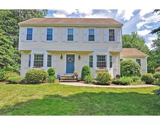 17 Malloy Street, Medway, MA 02053