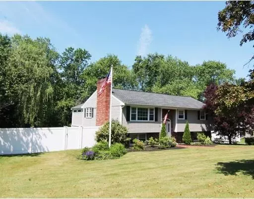 16 Sheridan Road, Bedford, MA 01730