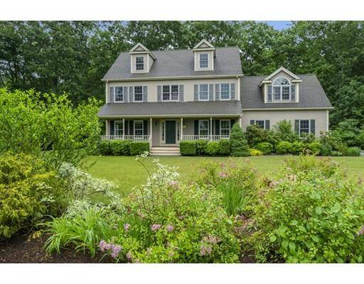 38 Fairway Lane, Medway, MA 02053