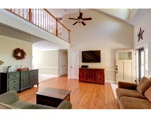 Rutland, MA 01543,31 E Hill Rd