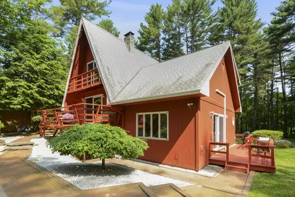 64 Stallion Hill Rd, Sturbridge, MA 01518