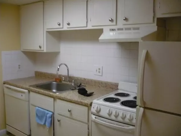 Milford, MA 01757,8 Kennedy Lane #60