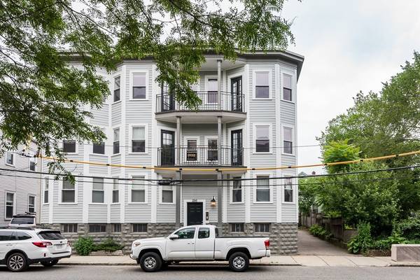 226 Banks Street #4, Cambridge, MA 02138