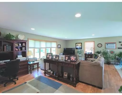 Belchertown, MA 01007,206 Franklin St