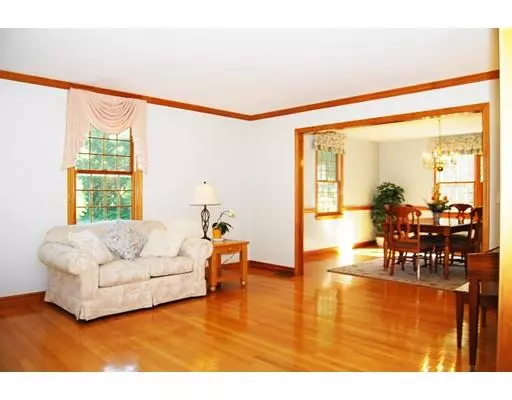 Boxborough, MA 01719,96 Patch Hill Rd